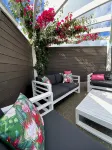 Groove-on-Grove.  Entire home in Nelson. -  Privatzimmer
