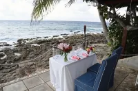 Studio directly on the Cane  Bay Beach ! Wake up to the sounds of the waves !