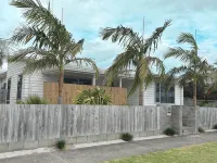 Beach & Bliss @ Papamoa Hotels in Papamoa
