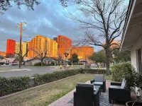 Downtown Tempe Modern Farmhouse:  Luxurious Home Steps Away from ASU & Mill Ave - 방갈로
