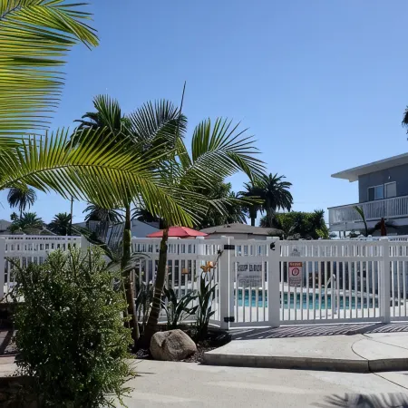 Outstanding Location - Beach and Village E