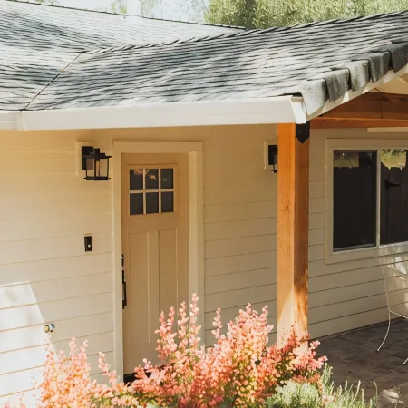 Beautiful High End Get Away Home- Visit Lassen National Park & Whiskeytown Lake