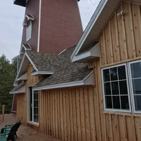 Stay on the St Lawrence River in a Tower!