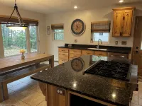 4 Seasons Superior Beach House - 4-Star