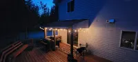 Beautiful valley retreat only 2.6 miles from the glacier and close to airport!