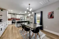 Downtown McKinney Modernized Historical home - 3-نجوم