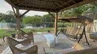 BEAUTIFUL & SPACIOUS 3 BEDROOMS HOME WITH LAKE VIEW