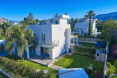 New elegant Villa EMANUELE in Mondello Beach