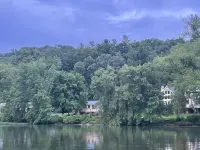 Riverside cabin in NRG National Park & Preserve Hotels in Summers County
