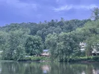 Riverside cabin in NRG National Park & Preserve