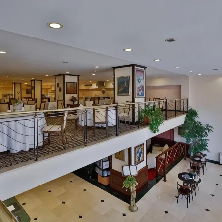 Central Hotel