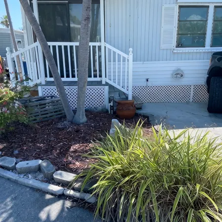 Relaxing and Inviting Home in Gated Community with 35' Seawall Private Dock