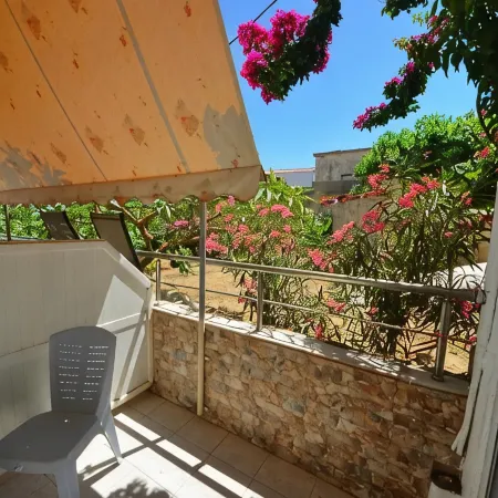 Bikakis Family Apartments