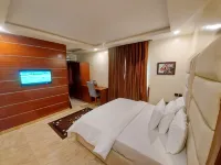 New Point Hotel and Suites - 3-نجوم