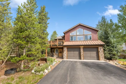Luxury Home-Walk to everything in Frisco. Hot tub, ski, fireplace 3BD, 3.5BA - 4 estrellas