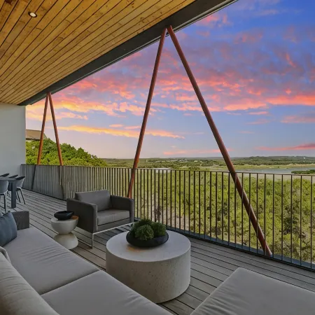 Award-Winning Modern Lakehouse w/ Private Pool & Sunset Views