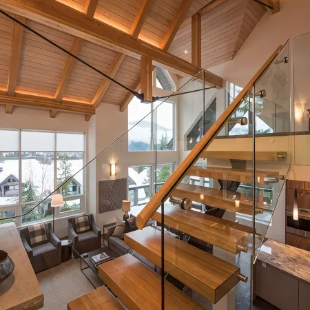 Chalet Champagne Luxury. TRUE ski in/out, 4 bed/4 bath Magnificent Views Hot Tub