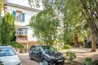 L'Oustal - Parking