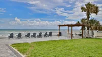 Driftwood Resort