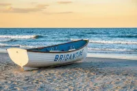 Family-Friendly Beach Home | Steps to Beach & Bay | Porch, Yard, Garage - de playa