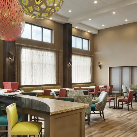 Hampton Inn & Suites St. Louis/Alton