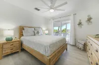 Waterfront Home, 200ft Dock, Gulf Access, Kayaks, Bicycles, Mini Golf, Game Room - 4-Star