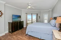 Paradise Shores 403 Sunset Paradise by Pristine Properties Vacation Rentals