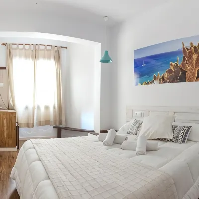 Hostal Ibiza Отели рядом с достопримечательностью «Собор Ивисы»