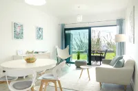 GuestReady - Cliff residence with sea view