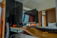 Compact and Modern Studio Room at Casa de Parco Apartment - Gym