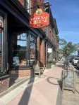 2-bedroom apartment just a short walk from the Saint Lawrence River. - Wifi