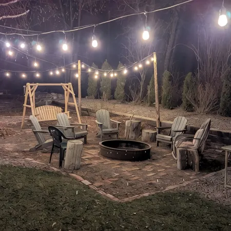 Garden Creek Retreat - Remodeled Home with Luxury Furnishings