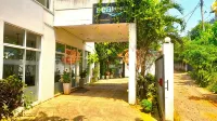 Sea Breeze Hotel - 2-Sterne