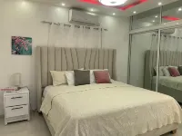 Charming Getaway in the Heart of Baní – Private Jacuzzi Included! Hotels in 