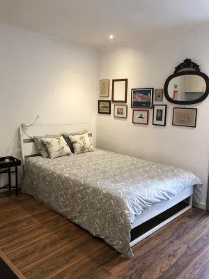 Charming Places -Studio Center City