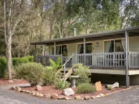 Awonga Cottages Hotele w: Halls Gap