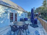 Beach House Anna Maria Island, FL - 1 block to beach!