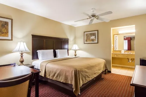 Bryant Inn & Suites