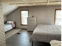 Peaceful & Serene 120 Acre Mountain Farm Retreat - 2 tähden