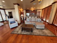 Charming Boathouse studio in beautiful Benton, LA with AC!