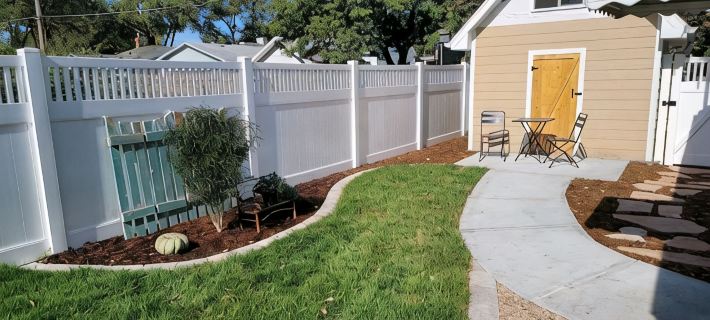 Cozy 2-bedroom cottage in charming Grand Island with WiFi, AC Hotels in Hall County