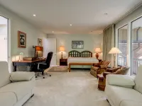 Exclusive House On Foothill with hot tub, sauna and jacuzzi. ウェルチズのホテル