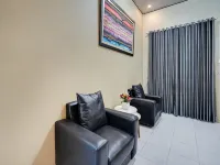 Boarding House Gresik Syariah - بيت ضيافة