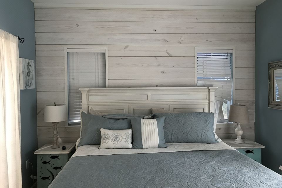 Photo 2 of 6