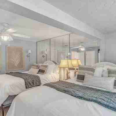 Fall Special! 5 Star Resort Lagoon Pool Tennis GolfCart Kayaks Amenities Rooms