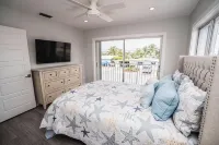Key Colony Beach! The Irish Pirate! Best Location, Cabana Club withPool & Beach! - 4-Star