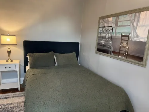 Dreamweaver — 1BR 1BA just two blocks from the downtown walking mall