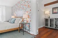 2 Br Retreat in the Heart of Historic Gordonsville -Walkable to Many Attractions - 3-Star