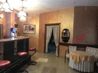 Alpari Hotel - 3つ星