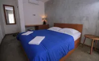 Pawon Cokelat Guest House Yogyakarta - Pensions